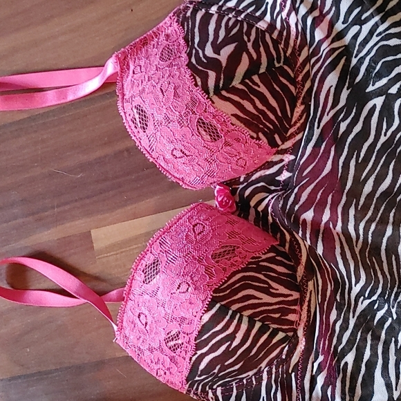 🌙Dereon Zebra Print Sleepwear🌙 - Picture 2 of 4
